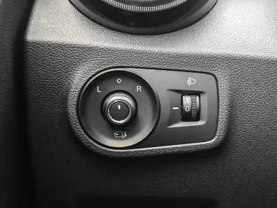 MG ZS 2020 - 19250 EUR, 15000 km - AUTO.MOTO.pt - 15000km - foto 50 de 78