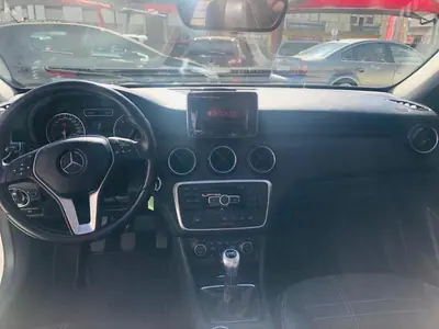 Mercedes-Benz GLA 200 2014 - 20000 EUR, 200000 km - AUTO.MOTO.pt - 200000km - foto 11 de 24