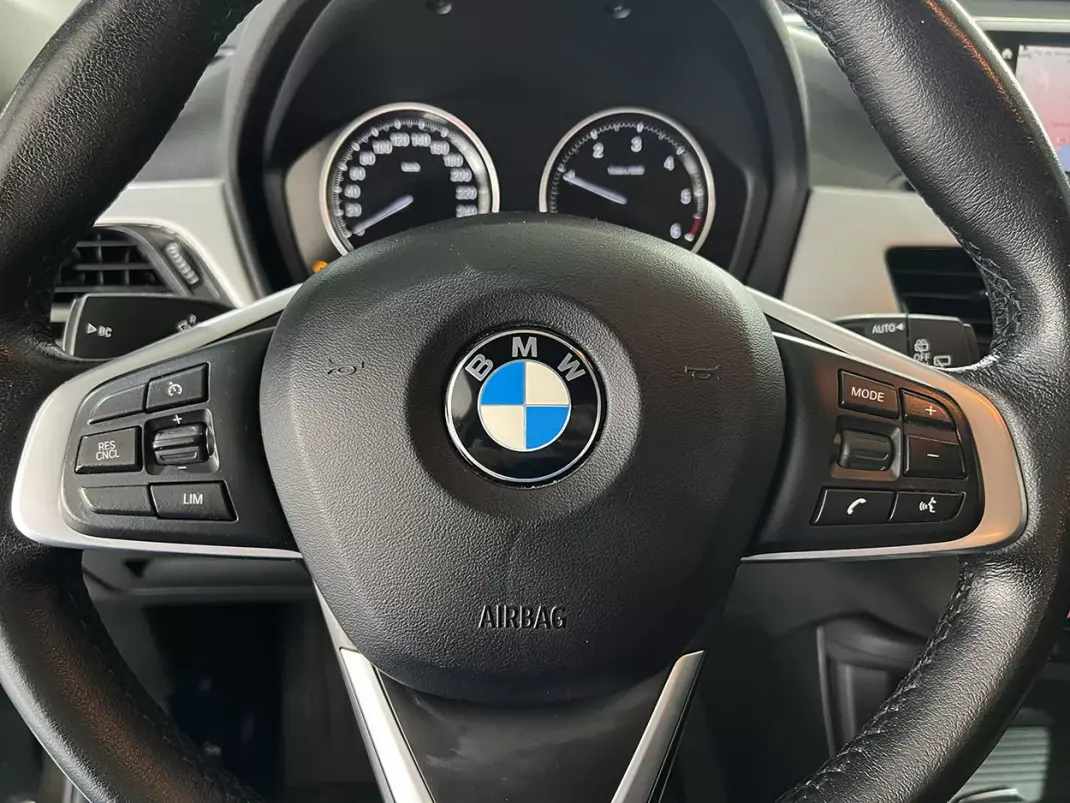 BMW X1 2019 - 22800 EUR, 112103 km - AUTO.MOTO.pt - 112103km - foto 17 de 23