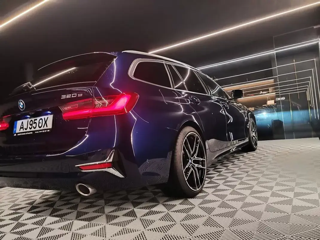 BMW 320 2021 - 28750 EUR, 112168 km - AUTO.MOTO.pt - 112168km - foto 14 de 29