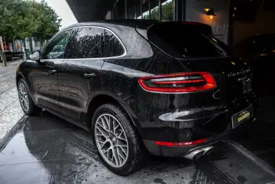 Porsche Macan 2018 - 59990 EUR, 99798 km - AUTO.MOTO.pt - 99798km - foto 3 de 45