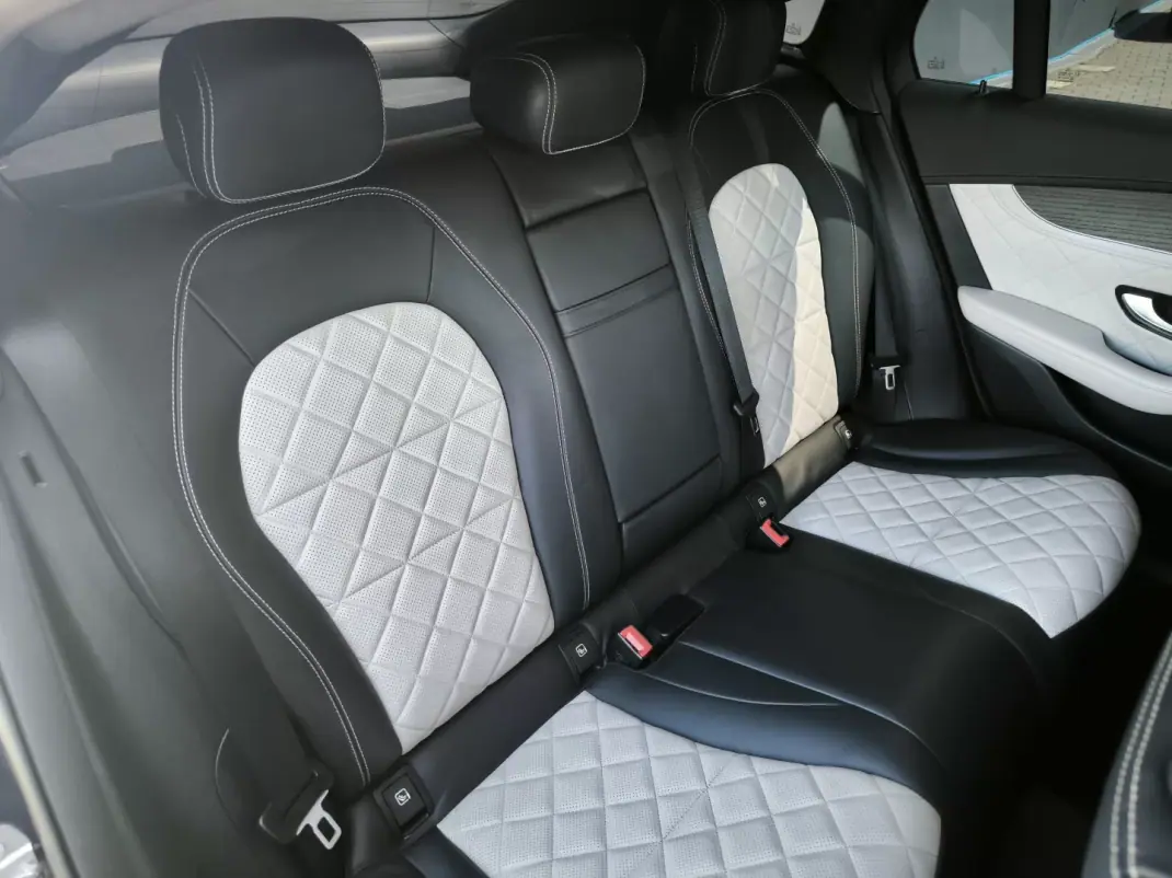 Mercedes-Benz GLC 220 2020 - 38950 EUR, 249800 km - AUTO.MOTO.pt - 249800km - foto 34 de 64