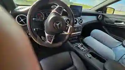 Mercedes-Benz CLA 45 AMG 2016 - 30990 EUR, 85000 km - AUTO.MOTO.pt - 85000km - foto 8 de 14
