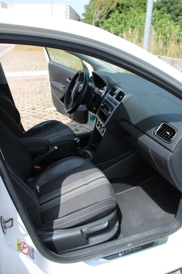 Volkswagen Polo 2012 - 7000 EUR, 115400 km - 115400km - foto 8 de 8