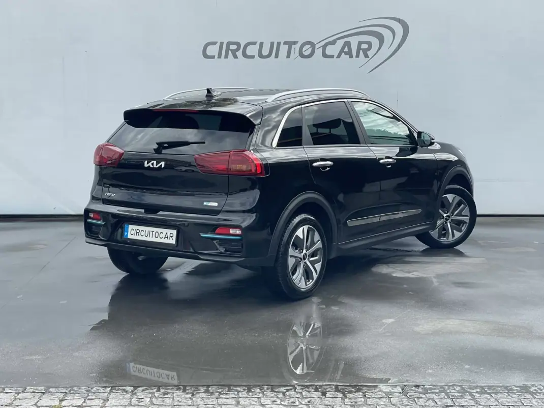 Kia e-Niro 2022 - 22250 EUR, 71631 km - AUTO.MOTO.pt - 71631km - foto 3 de 44
