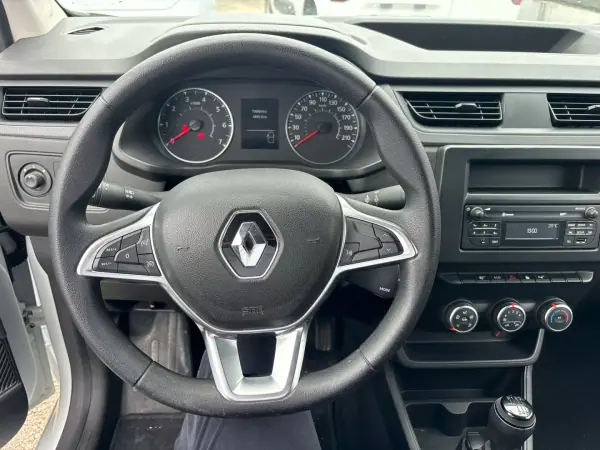 Renault Express 1.5 Blue dCi Confort 2021 - 13990 EUR, 106000 km - AUTO.MOTO.pt - 106000km - foto 12 de 14