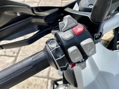 BMW R 1200 GS 2016 - 13750 EUR, 19211 km - AUTO.MOTO.pt - 19211km - foto 8 de 18