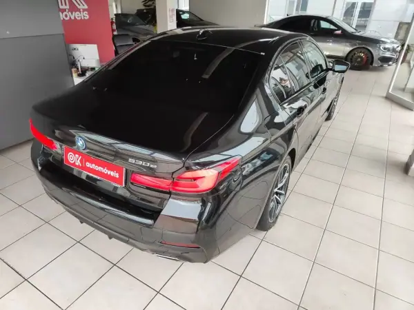 BMW 530e 2022 - 35650 EUR, 99990 km - AUTO.MOTO.pt - 99990km - foto 12 de 37