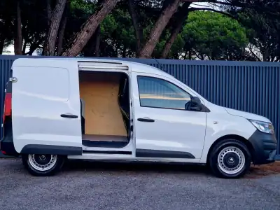 Renault Express Confort Blue DCI 95 2021 - 13990 EUR, 121868 km - AUTO.MOTO.pt - 121868km - foto 5 de 24