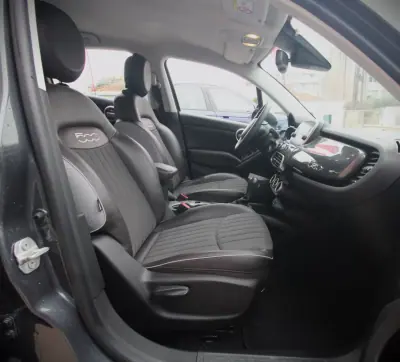 Fiat 500X 2018 - 14990 EUR, 99000 km - 99000km - foto 26 de 31