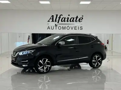 Nissan Qashqai 2017 - 16890 EUR, 117000 km - AUTO.MOTO.pt - 117000km - foto 15 de 40