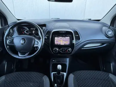 Renault Captur 2018 - 13950 EUR, 119000 km - AUTO.MOTO.pt - 119000km - foto 8 de 42