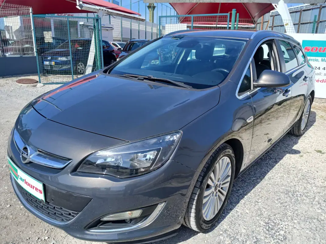 Opel Astra Sports Tourer 2013 - 7350 EUR, 143297 km - AUTO.MOTO.pt - 143297km - foto 1 de 26