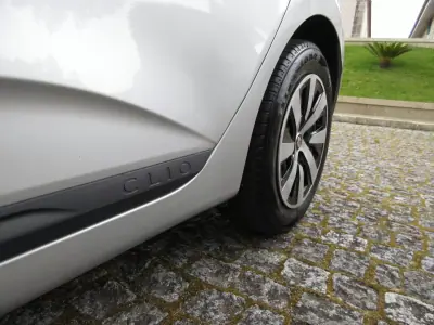 Renault Clio 2022 - 13490 EUR, 149000 km - AUTO.MOTO.pt - 149000km - foto 22 de 42