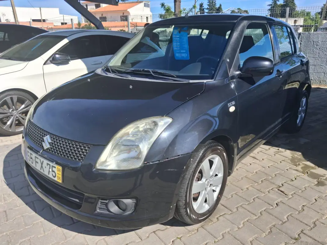 Suzuki Swift 2008 - 4750 EUR, 305000 km - AUTO.MOTO.pt - 305000km - foto 7 de 14