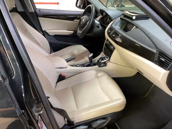 BMW X1 2013 - 15990 EUR, 201550 km - AUTO.MOTO.pt - 201550km - foto 5 de 10
