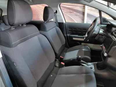 Citroën C3 2017 - 10900 EUR, 99000 km - AUTO.MOTO.pt - 99000km - foto 18 de 19