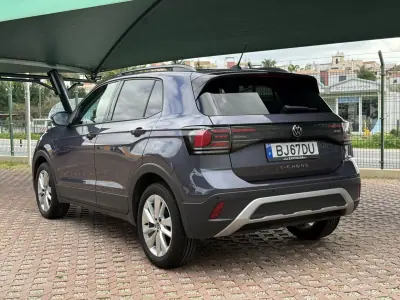 Volkswagen T-Cross 2024 - 22600 EUR, 15658 km - AUTO.MOTO.pt - 15658km - foto 4 de 16