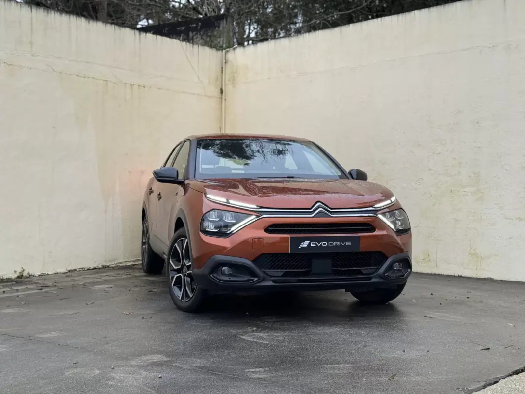 Citroën e-C4 2021 - 16990 EUR, 56000 km - AUTO.MOTO.pt - 56000km - foto 4 de 13