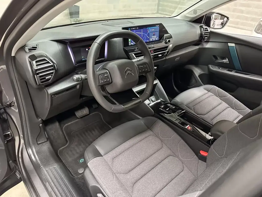 Citroën e-C4 2024 - 22950 EUR, 11949 km - AUTO.MOTO.pt - 11949km - foto 9 de 55