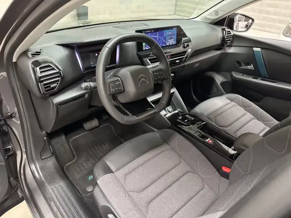 Citroën e-C4 2024 - 22950 EUR, 11949 km - AUTO.MOTO.pt - 11949km - foto 9 de 55