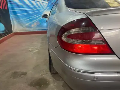 Mercedes-Benz CLK 220 2005 - 10999 EUR, 223000 km - AUTO.MOTO.pt - 223000km - foto 20 de 44