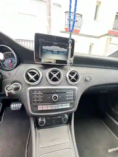 Mercedes-Benz A 180 2016 - 14900 EUR, 170310 km - AUTO.MOTO.pt - 170310km - foto 25 de 27