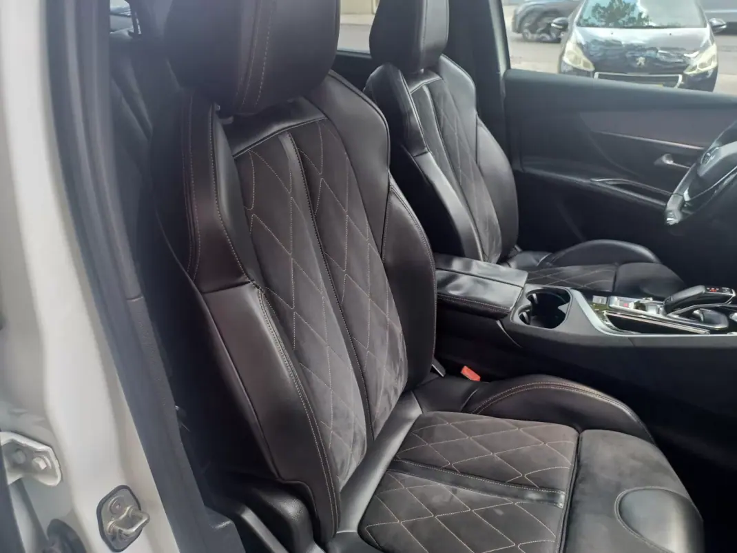 Peugeot 5008 2018 - 21890 EUR, 167073 km - 167073km - foto 29 de 41