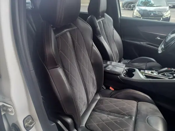 Peugeot 5008 2018 - 21890 EUR, 167073 km - AUTO.MOTO.pt - 167073km - foto 29 de 41
