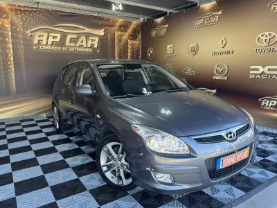 Hyundai i30 2008 - 7750 EUR, 180000 km - AUTO.MOTO.pt - 180000km - foto 14 de 14
