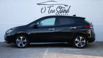 Nissan Leaf 2021 — photo 3 of 39