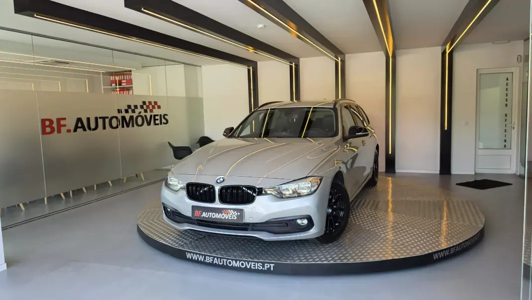 BMW 318 2017 - 17900 EUR, 165210 km - 165210km - foto 12 de 55