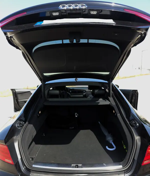 Audi A7 Sportback 2012 - 20000 EUR, 200000 km - AUTO.MOTO.pt - 200000km - foto 11 de 12