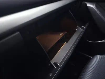 Mazda 3 2016 - 12450 EUR, 207205 km - AUTO.MOTO.pt - 207205km - foto 39 de 40