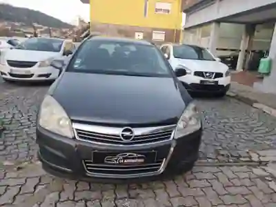 Opel Astra 2009 - 3999 EUR, 158000 km - AUTO.MOTO.pt - 158000km - foto 2 de 15