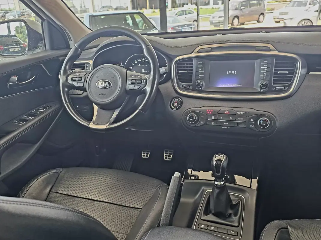 Kia Sorento 2017 - 17990 EUR, 151645 km - 151645km - foto 14 de 34