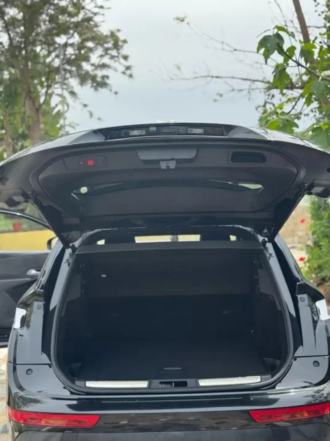 DS DS7 Crossback 2019 - 29990 EUR, 140462 km - AUTO.MOTO.pt - 140462km - foto 9 de 9