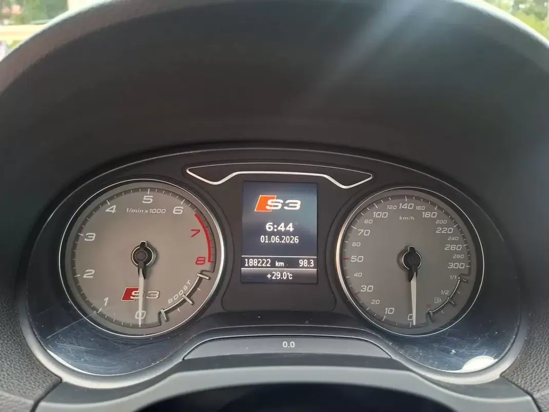 Audi S3 Sportback 2013 - 24900 EUR, 180000 km - 180000km - foto 38 de 41