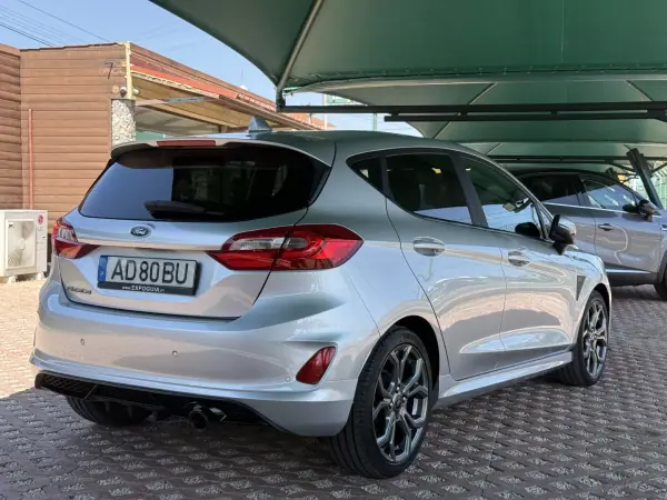Ford Fiesta 2020 - 14900 EUR, 54422 km - AUTO.MOTO.pt - 54422km - foto 4 de 15