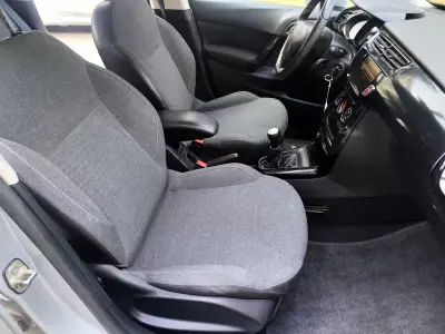 Citroën C3 2015 - 7480 EUR, 127000 km - AUTO.MOTO.pt - 127000km - foto 16 de 28
