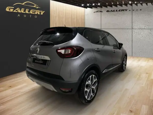 Renault Captur 2018 — photo 3 of 20