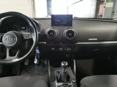 Audi A3 Sportback 2018 - 15650 EUR, 163117 km - 163117km - foto 5 de 13