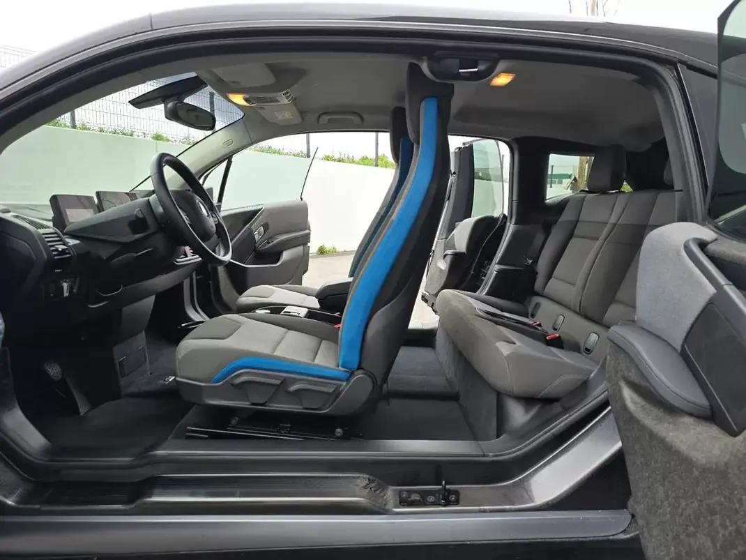 BMW i3 2019 - 19900 EUR, 78800 km - AUTO.MOTO.pt - 78800km - foto 30 de 33