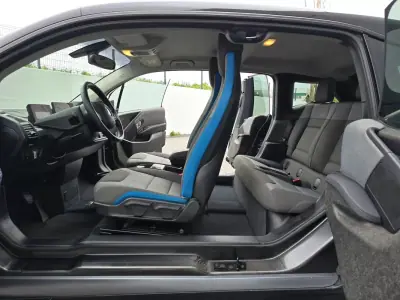 BMW i3 2019 - 19900 EUR, 78800 km - AUTO.MOTO.pt - 78800km - foto 30 de 33