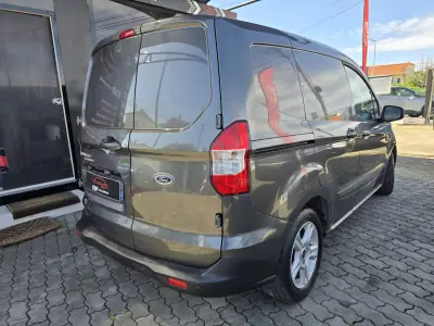 Ford Transit Connect 2019 - 12900 EUR, 111500 km - AUTO.MOTO.pt - 111500km - foto 12 de 12