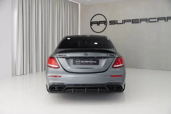 Mercedes-Benz E 63 AMG 2017 - 76950 EUR, 84657 km - AUTO.MOTO.pt - 84657km - foto 17 de 43