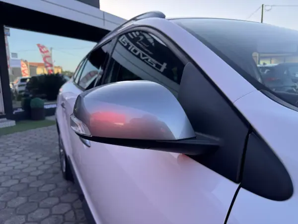 Renault Mégane Sport Tourer 2011 - 8900 EUR, 214000 km - AUTO.MOTO.pt - 214000km - foto 23 de 40