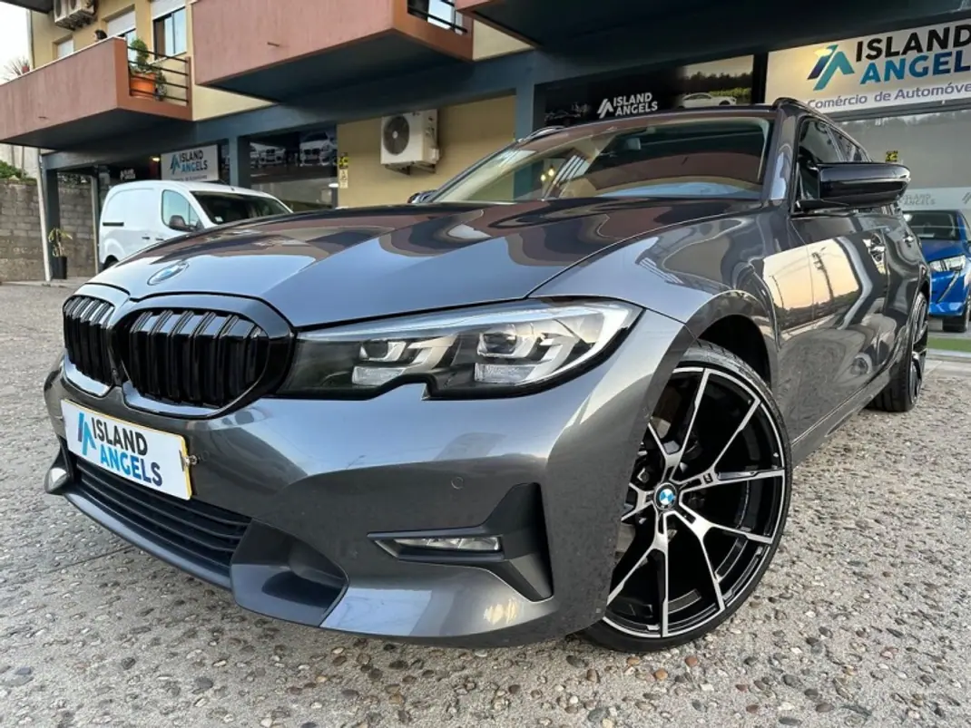 BMW 320 2019 - 32999 EUR, 160700 km - AUTO.MOTO.pt - 160700km - foto 1 de 60