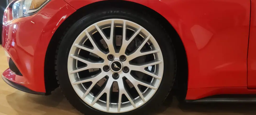 Ford Mustang 2016 - 31000 EUR, 188000 km - 188000km - foto 9 de 23