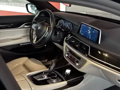 BMW 730 2017 - 44990 EUR, 79085 km - AUTO.MOTO.pt - 79085km - foto 21 de 30